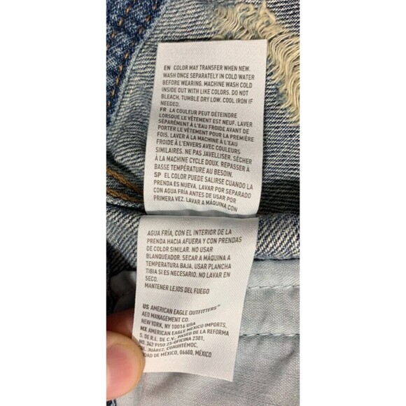 American Eagle (M) Blue Jean Denim Jacket Floral Wearable Art Distressed Pockets - Picture 9 of 16